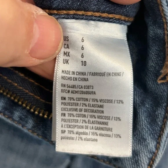 American Eagle Outfitters | Blue Distressed Mini Skirt | Size 6 - Picture 5 of 8